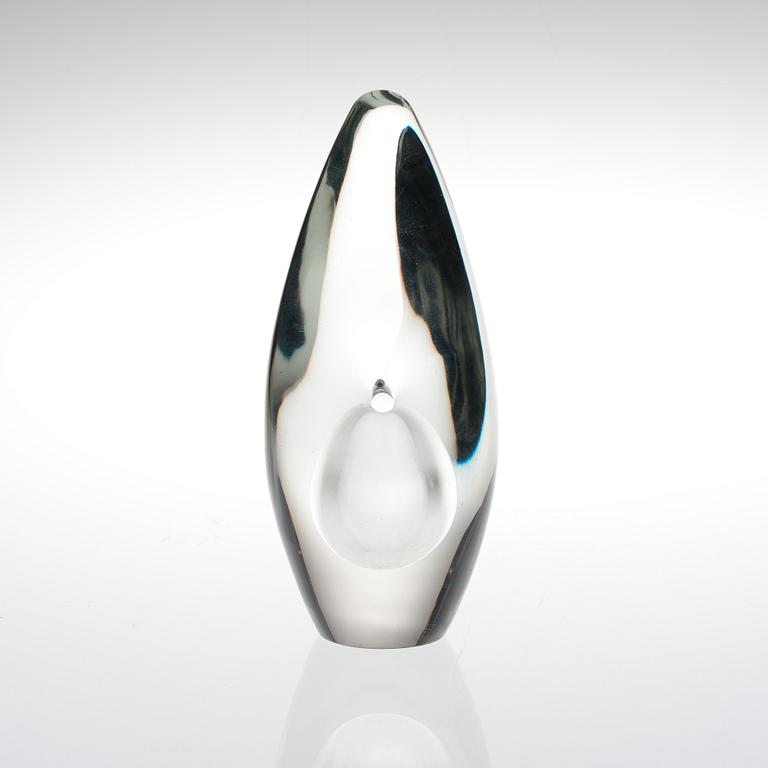 TIMO SARPANEVA, A GLASS SCULPTURE. Bird's head. Signed Timo Sarpaneva Iittala -55.