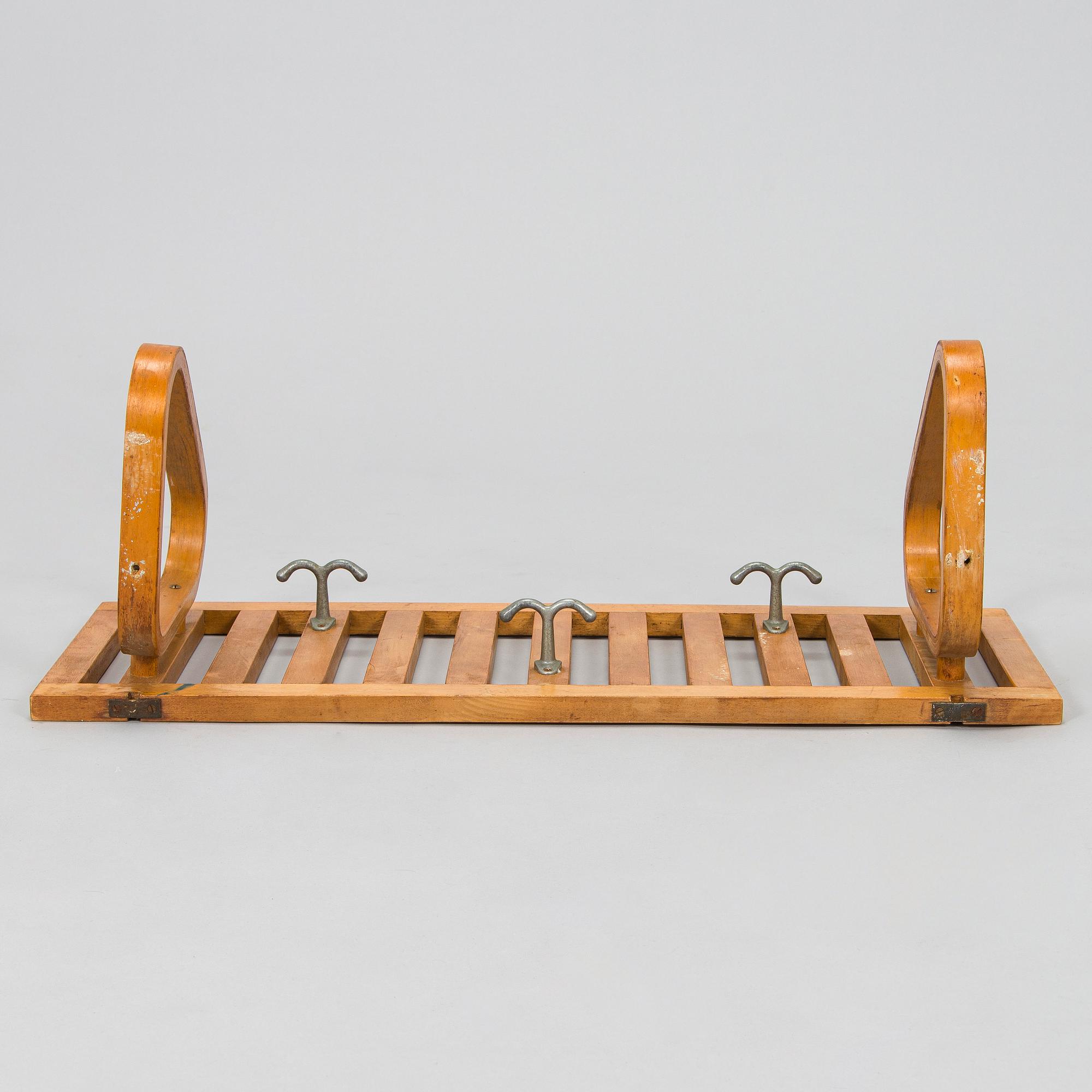 Alvar Aalto, A 1930/1940s coat rack, model 113 for O.Y. Huonekalu- ja Rakennustyötehdas A.B.