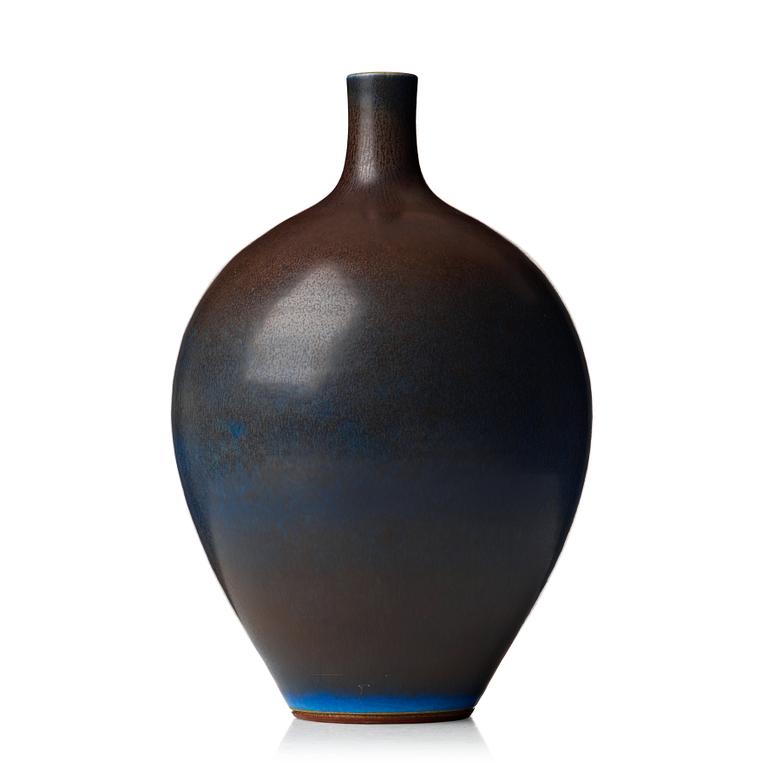 Berndt Friberg, a stoneware vase, Gustavsberg studio, Sweden 1967.