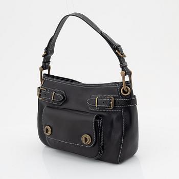 Marc Jacobs, a black leather 'Zoe' handbag.