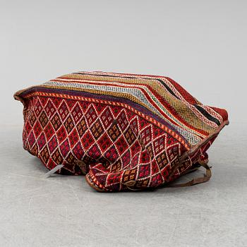 OLD MAFRASH Soumakteknik. Höjd ca 43, längd 120 och djup 42 cm.