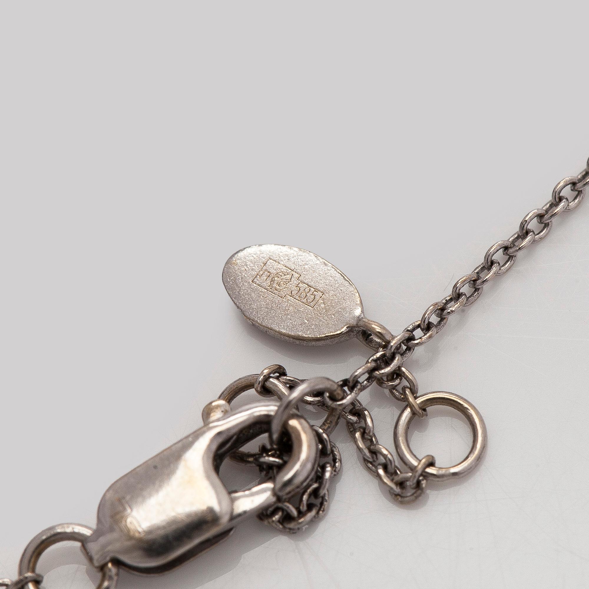 Armband, åttkantslipade diamanter, 14K vitguld.