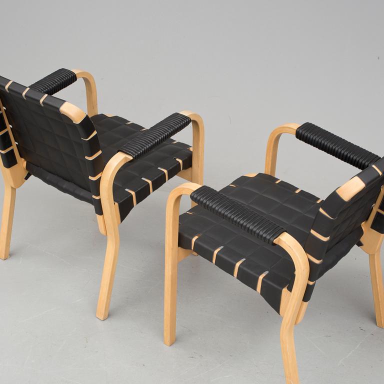 ALVAR AALTO, KARMSTOLAR, tre st, modell 45, Artek, modellen formgiven 1947.