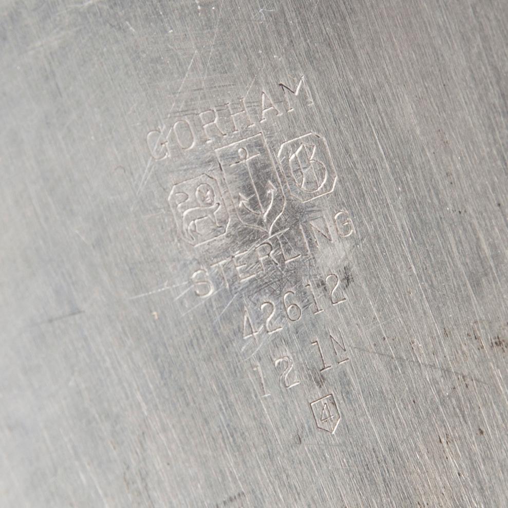 BRICKA, sterlingsilver, "Chippendale" Gorham, Rhode Island, USA 1954. Vikt ca 776,5 g.