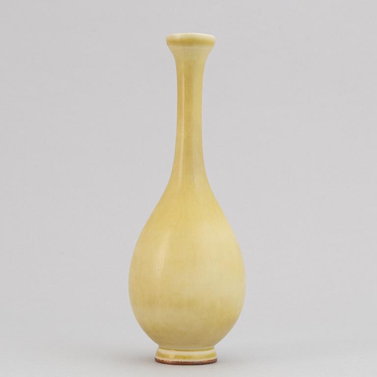 Berndt Friberg, a stoneware vase with handle, Gustavsberg studio, Sweden 1954.