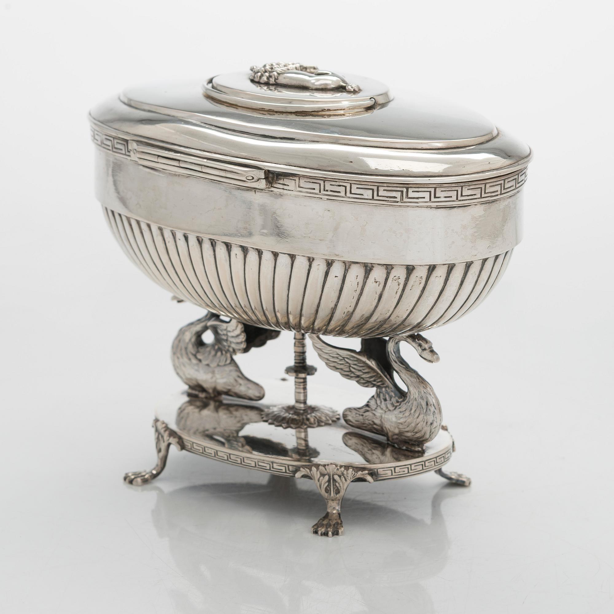 Johan Petter Grönvall, sockerskrin, silver, Stockholm, sannolikt kring 1820. Empir.