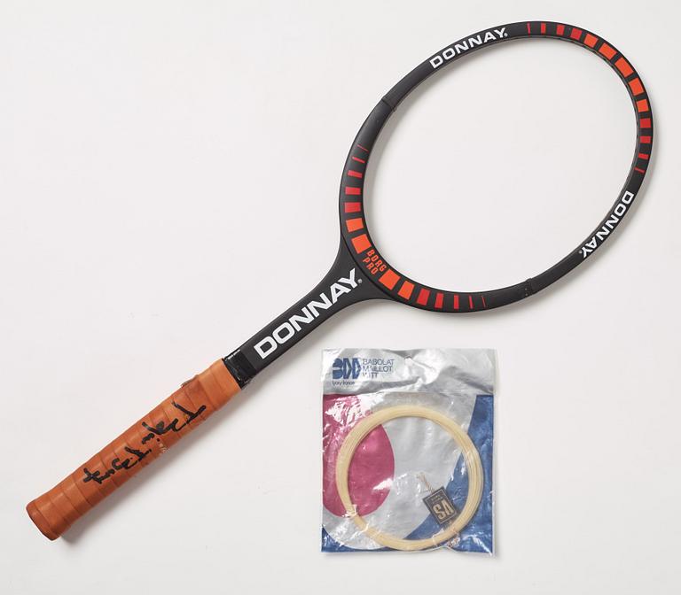 Tennis racket, Donnay. Signed by Björn Borg, specially made Donnay Borg Pro.