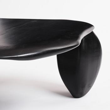 Niklas Runesson, a unique low table, executed in his own studio in 2021.