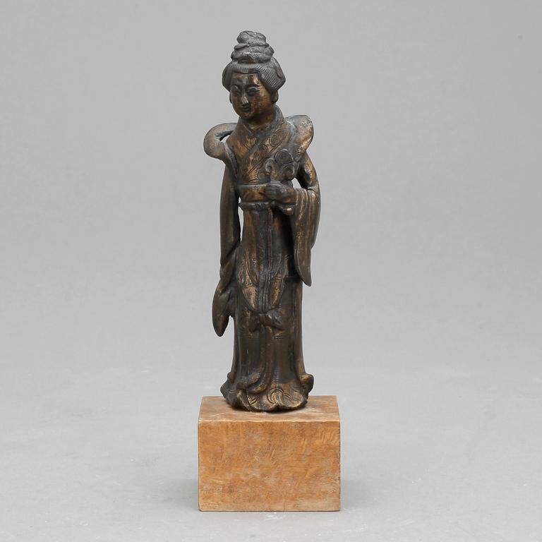 FIGURIN, brons. Sen Ming dynasti (1368-1644).