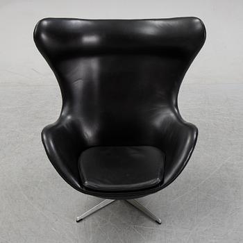 Arne Jacobsen, , "Ägget", fåtölj, model 3316, Fritz Hansen, Danmark.