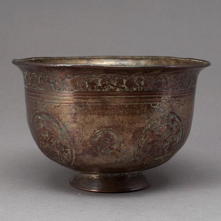 SKÅL, brons, Persien.