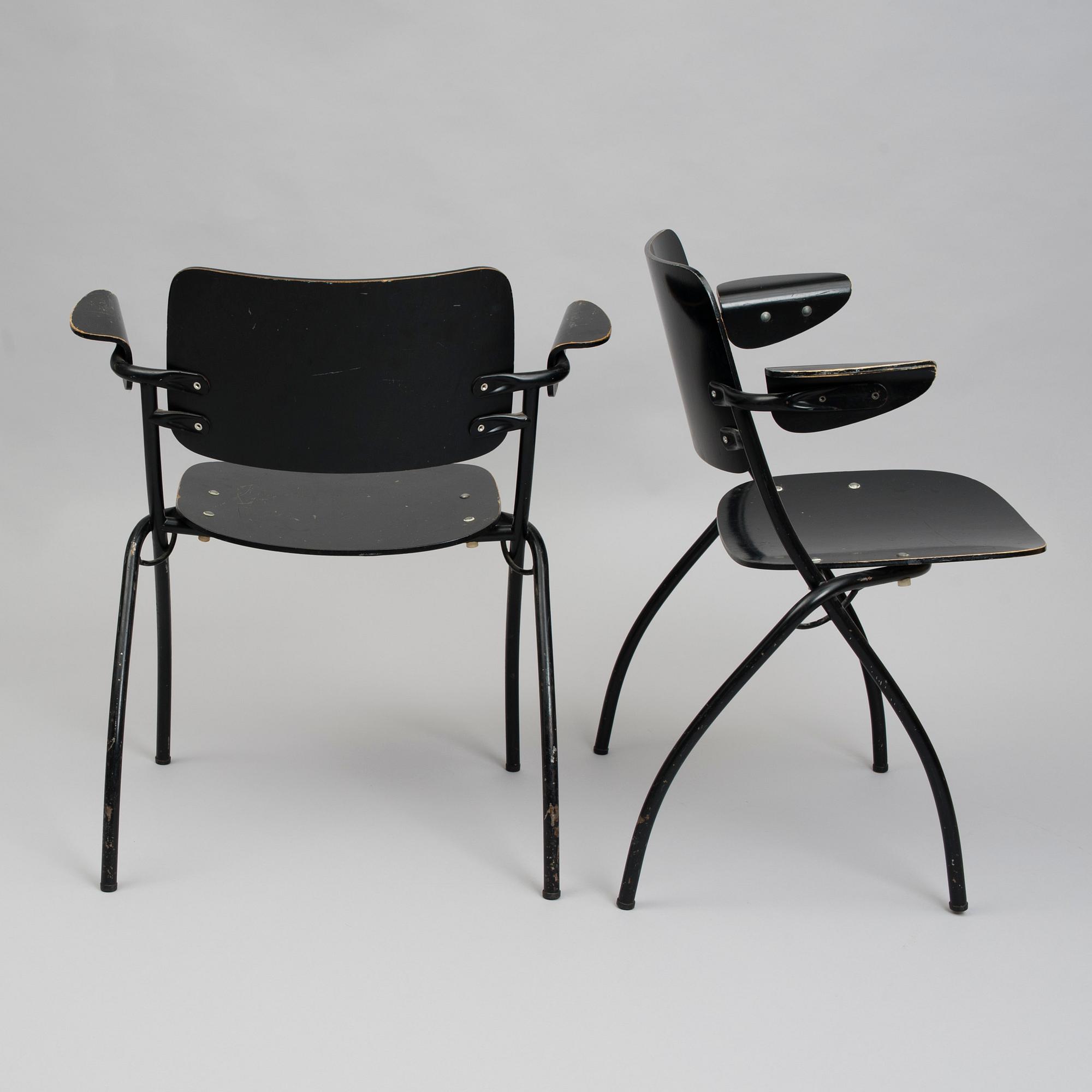 STOLAR, ett par, "Nana" design Ilmari Tapiovaara 1958.