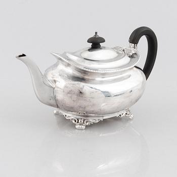 Tekanna, silver, Atkin Brothers, Sheffield, England 1895.