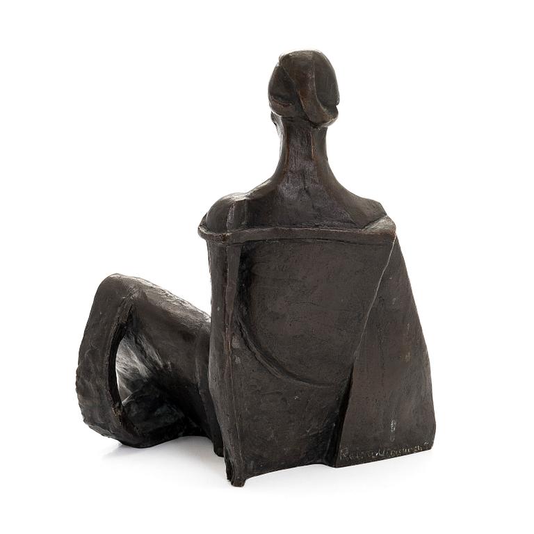 Raimo Utriainen, Seated female figure.