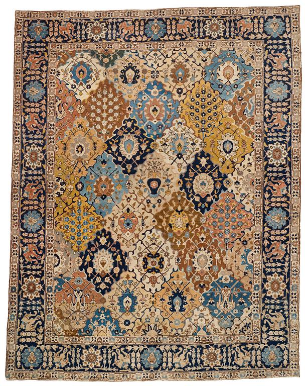 A CARPET, semi-antique Tabriz, ca 359,5 x 281 cm.