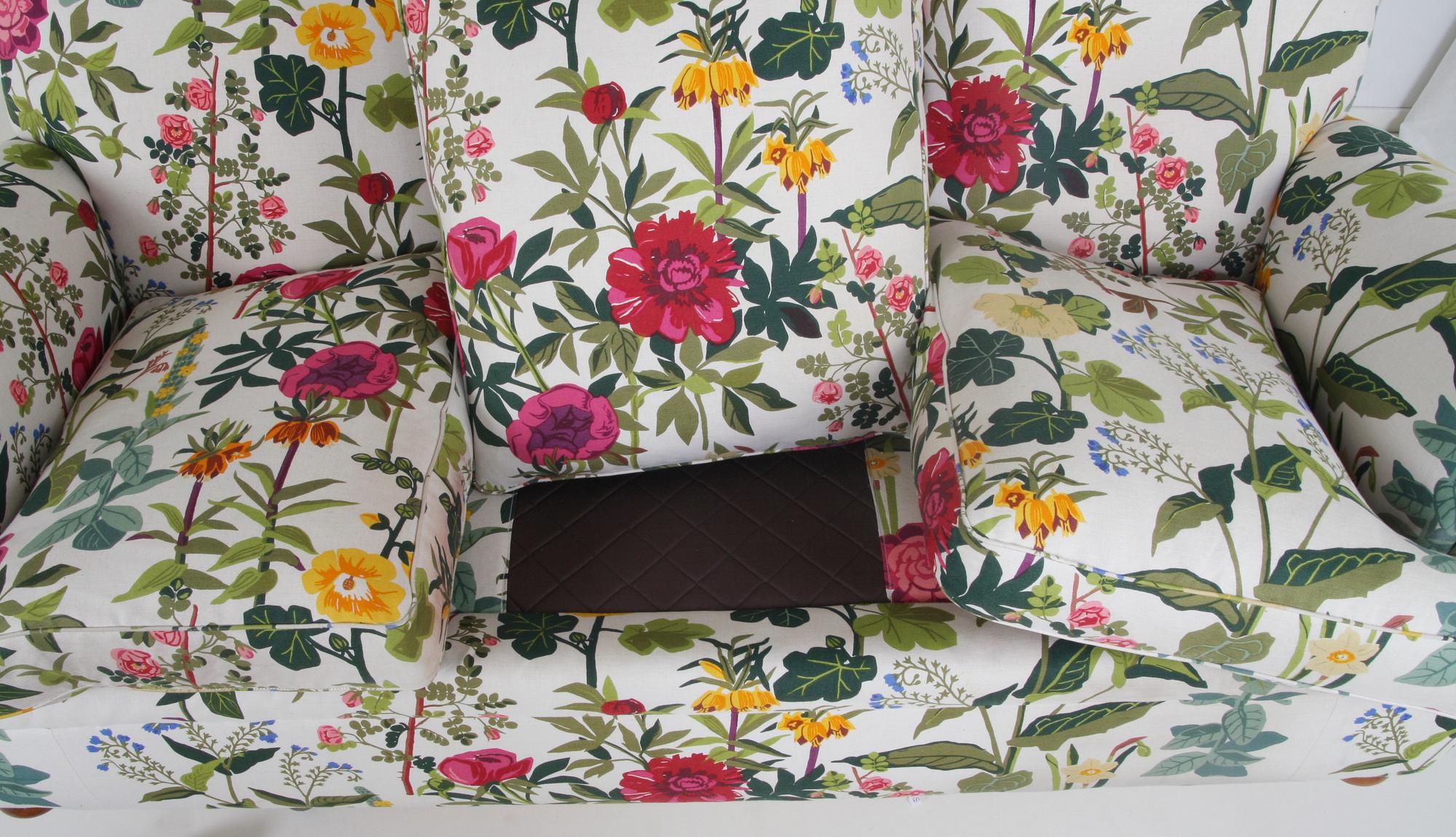 SOFFA. Josef Frank för firma Svenskt Tenn modell 703.