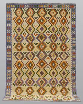 A carpet, kilim, ca 293 x 198 cm.