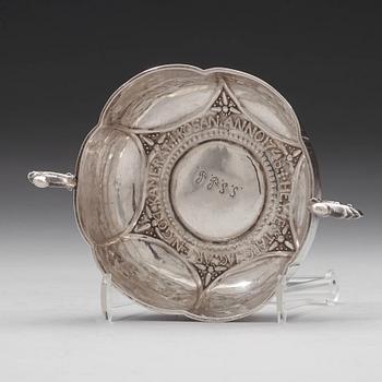 Peter Biörkman, brännvinsskål, silver, Karlskrona 1748.
