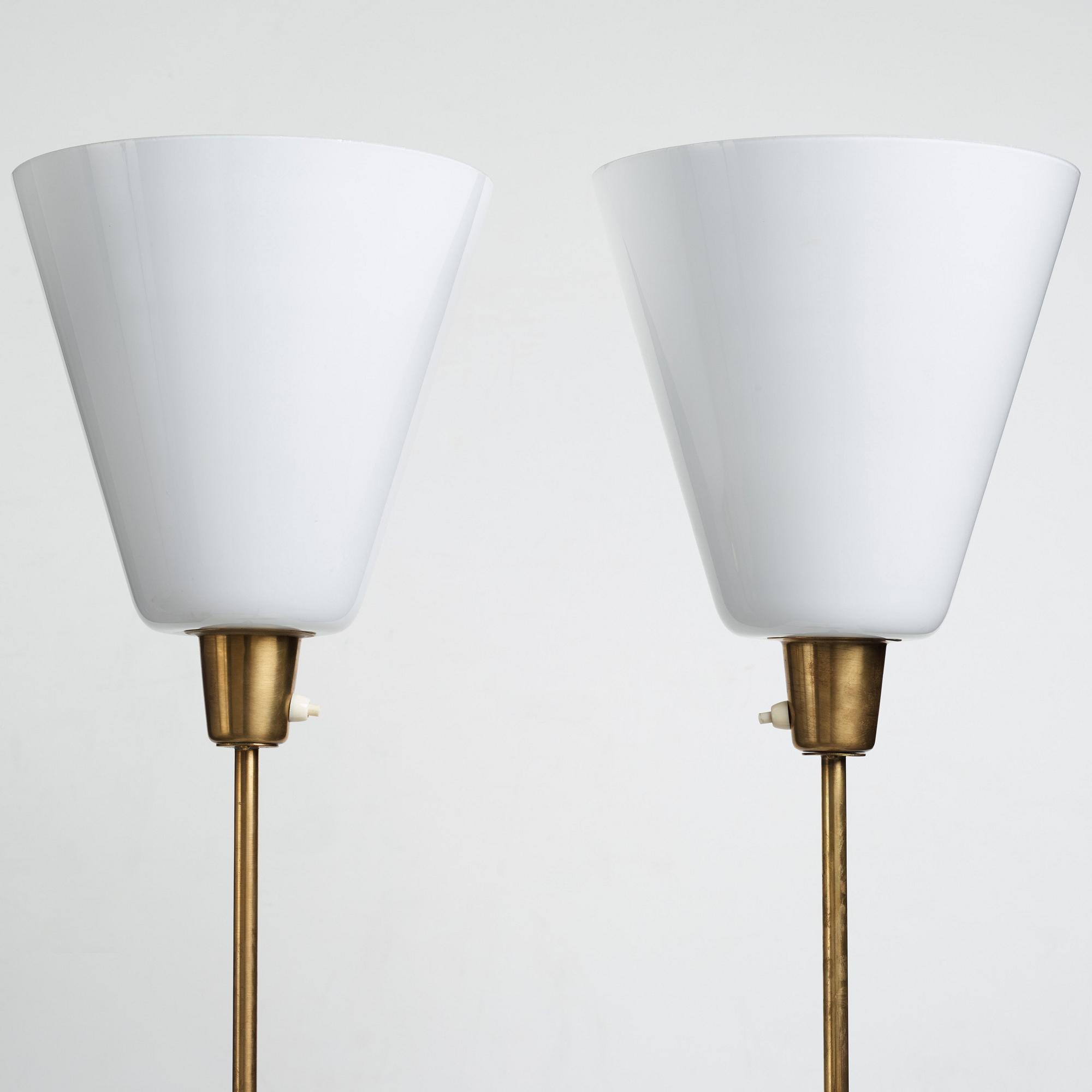 Bertil Brisborg, a pair of floor lamps, "Triva", for Nordiska Kompaniet 1940-50's.