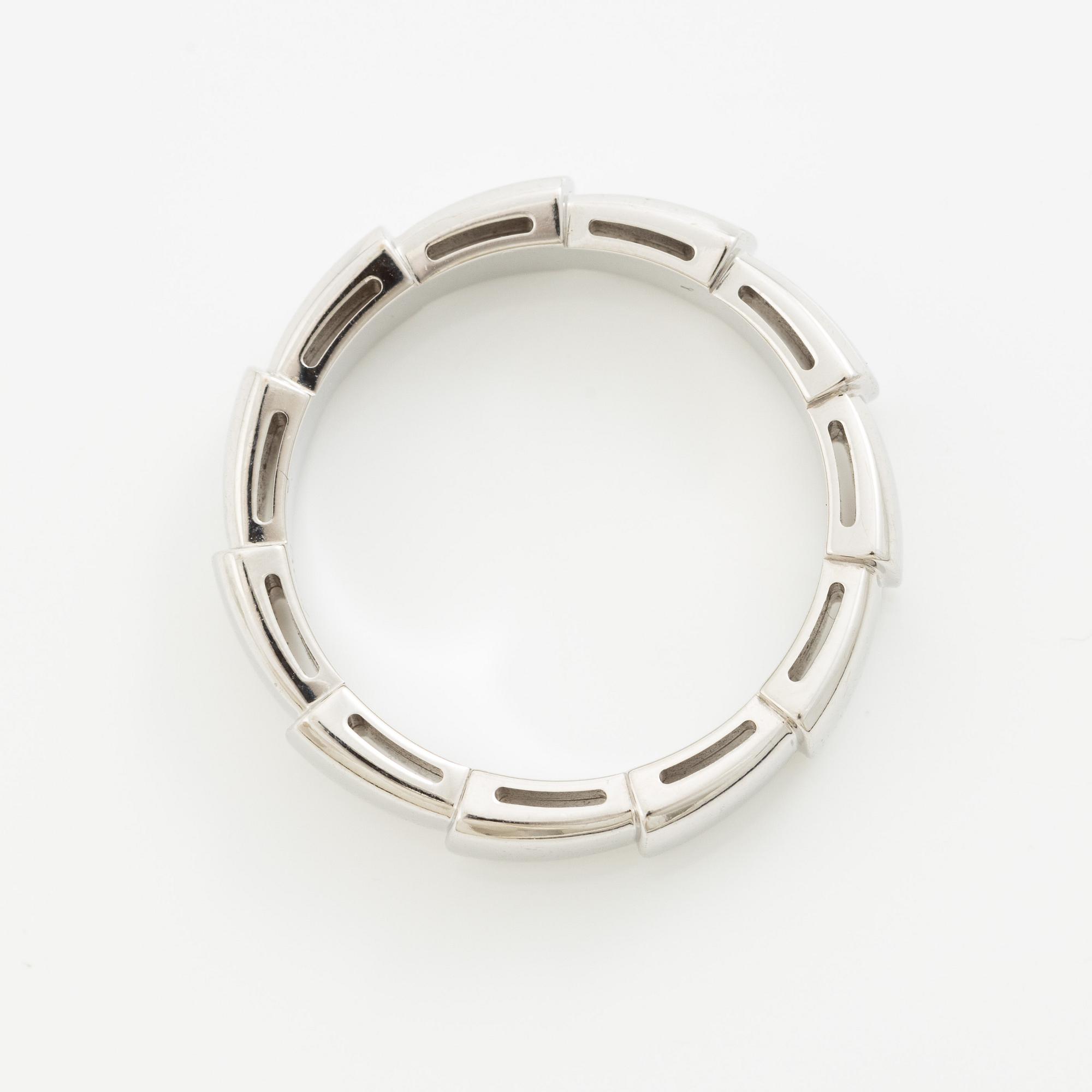 Bulgari, ring, "Serpenti viper band ring" 18K white gold.