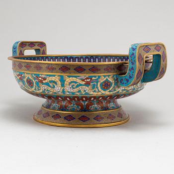 A large Chinese cloisonne footed bowl with handles, 20th century.