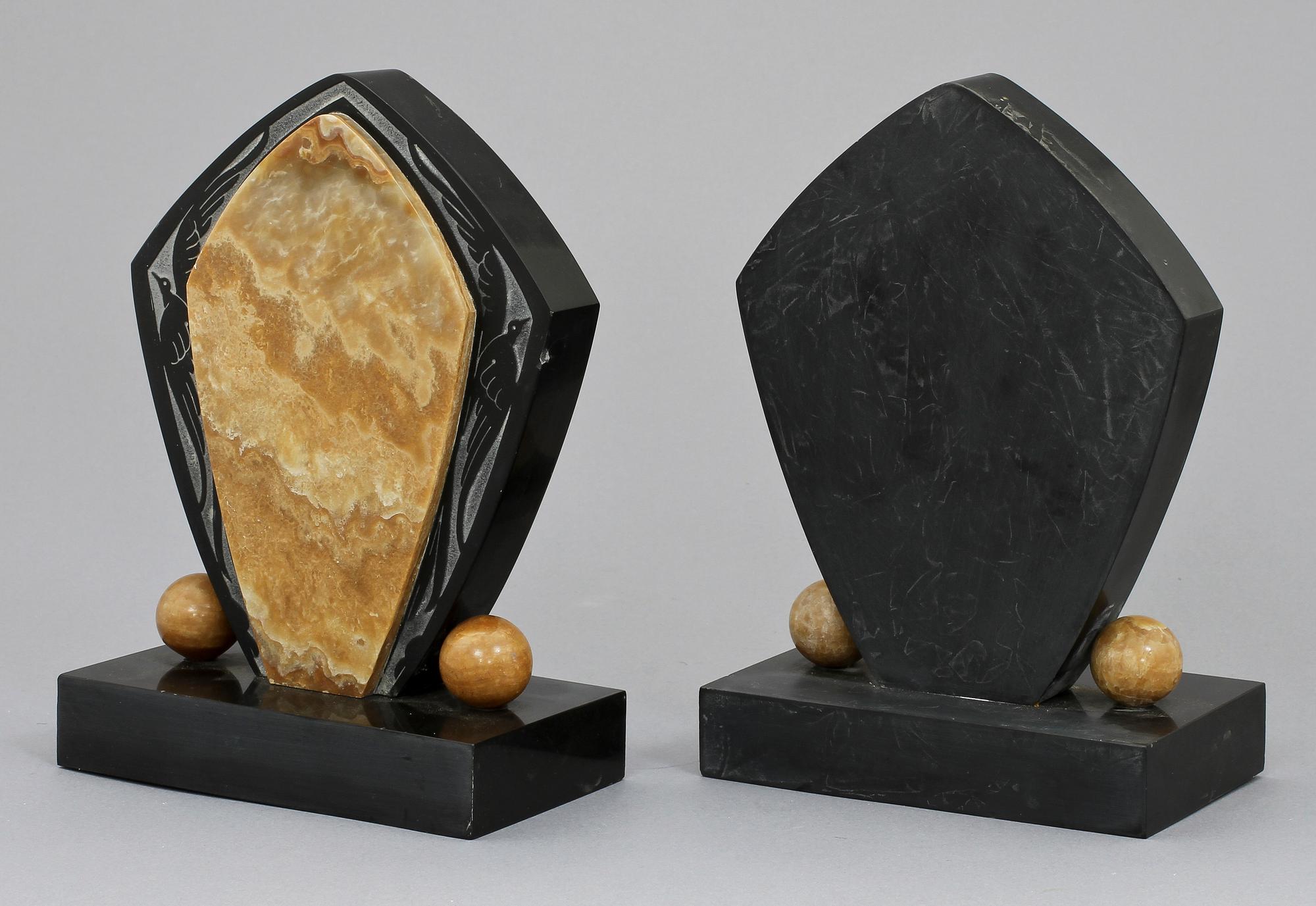 BORDSGARNITYR, 3 delar, art déco, 1900-talets första hälft.