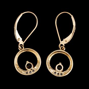 ÖRHÄNGEN, 1 par, 10K guld, diamanter och citriner.