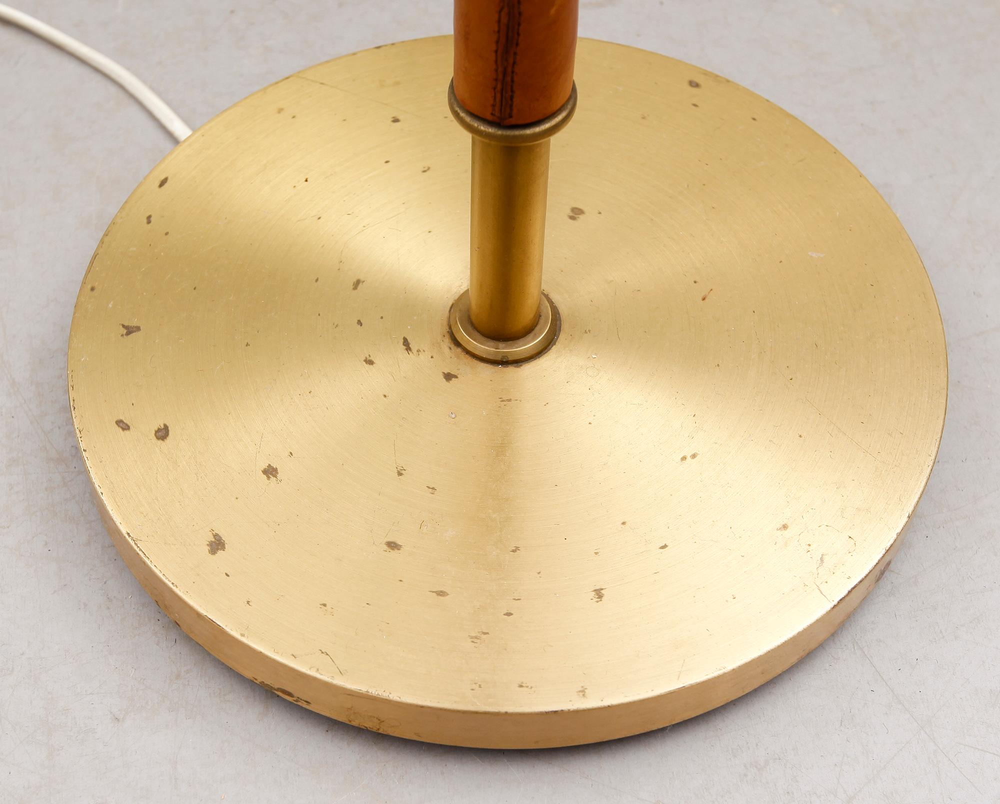 GOLVLAMPA, 1900-talets mitt.