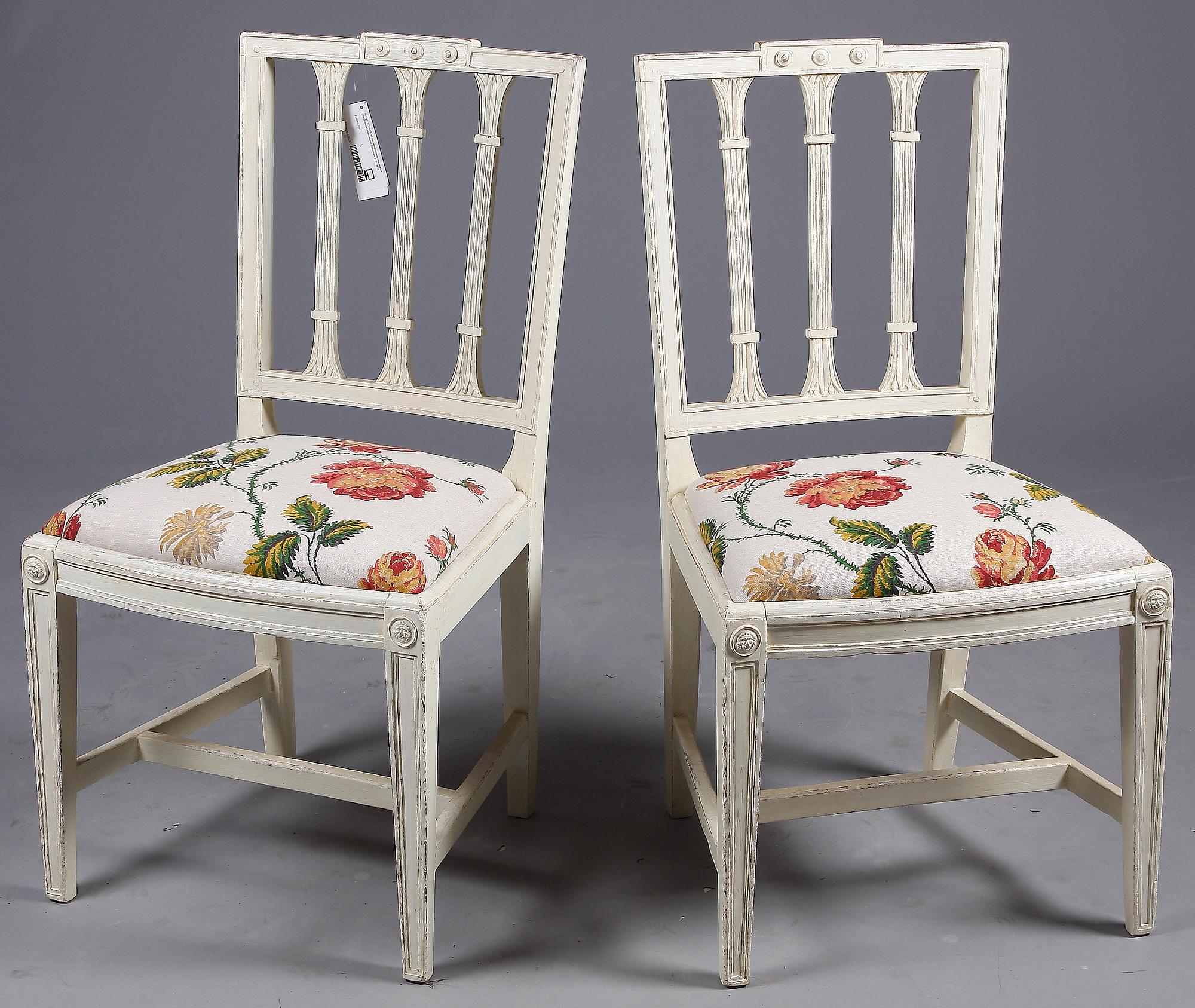 STOLAR, ett par, sengustavianska, märkta Erik Öhrmark, stolmakare i Stockholm 1777-1813.