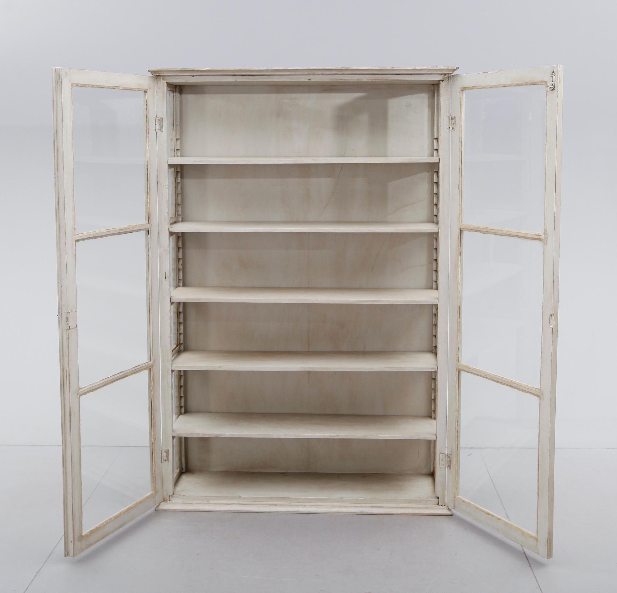 BOKSKÅP, 1800-talets andra hälft.