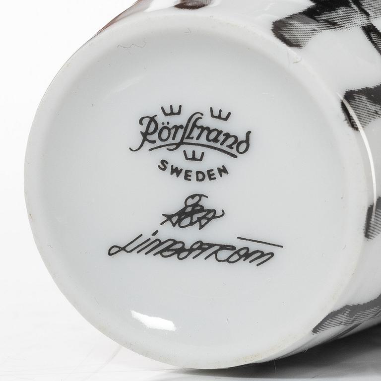 Åsa Lindström, snapsglas 8 st, porslin, Rörstrand, 2000-tal.