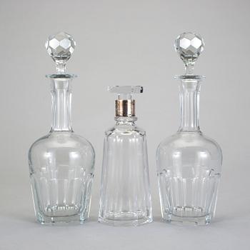 KARAFFER, 3 stycken, glas, 1900-talets första hälft.