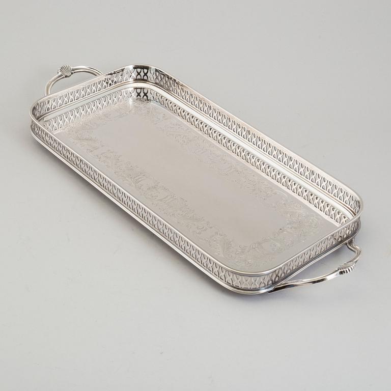 BRICKA, pläter, Cavalier, England, 1900-talets  andra hälft.