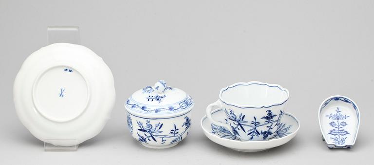 SERVISDELAR, 18 delar. Porslin. Meissen.