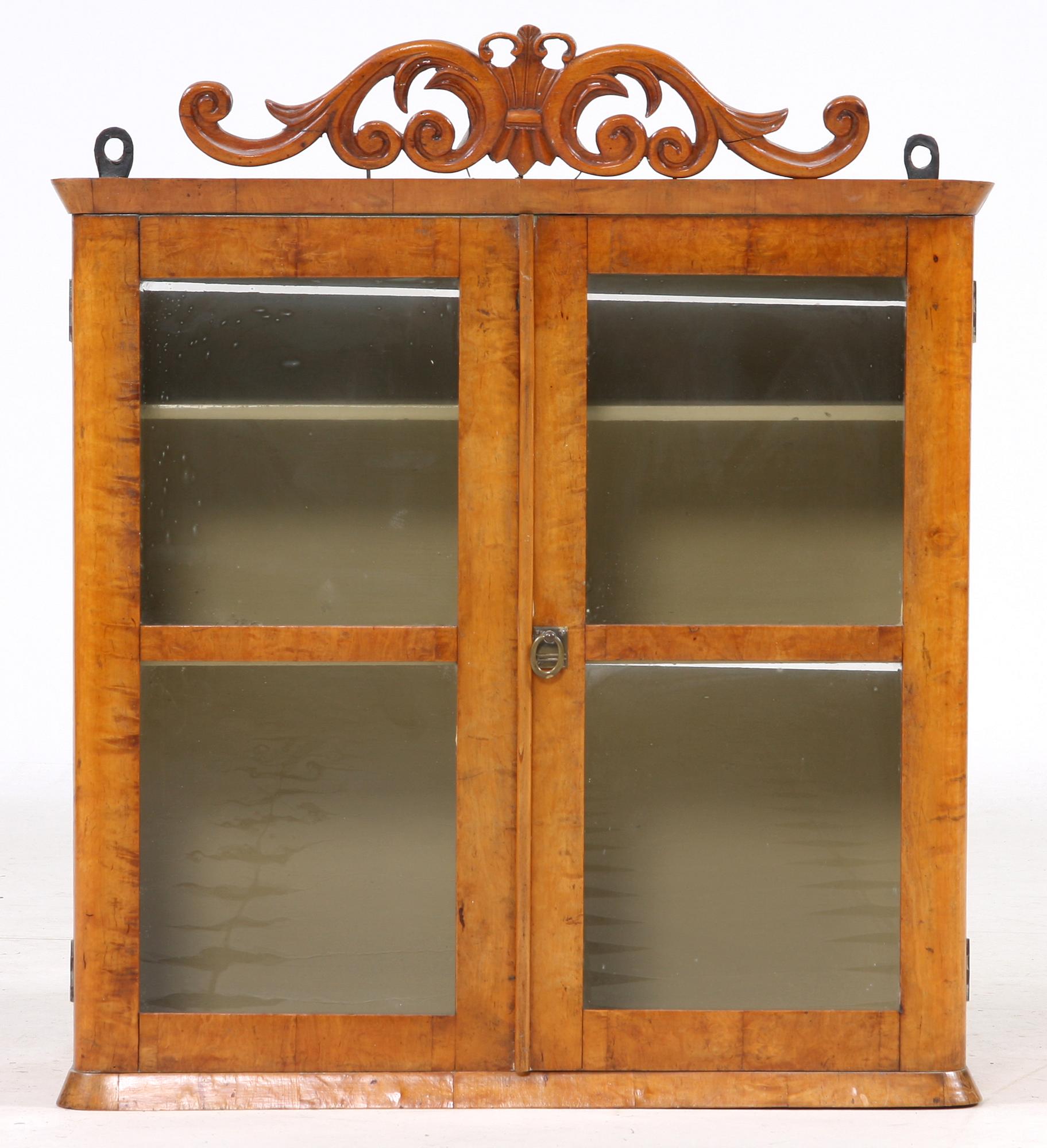 HÄNGSKÅP, 1800-talets slut.