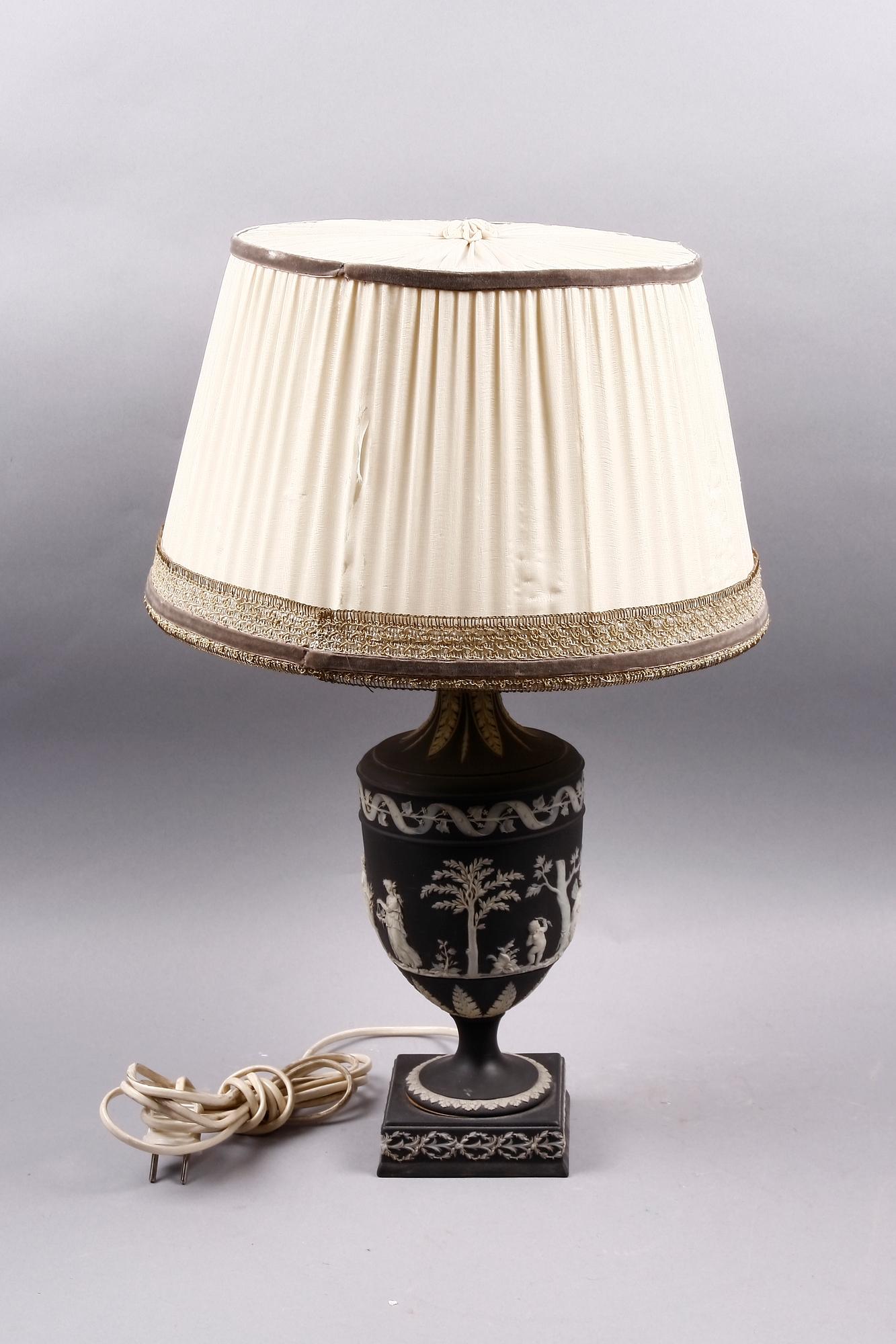 BORDSARMATUR, jasperware, Wedgewood. 1800-tal.