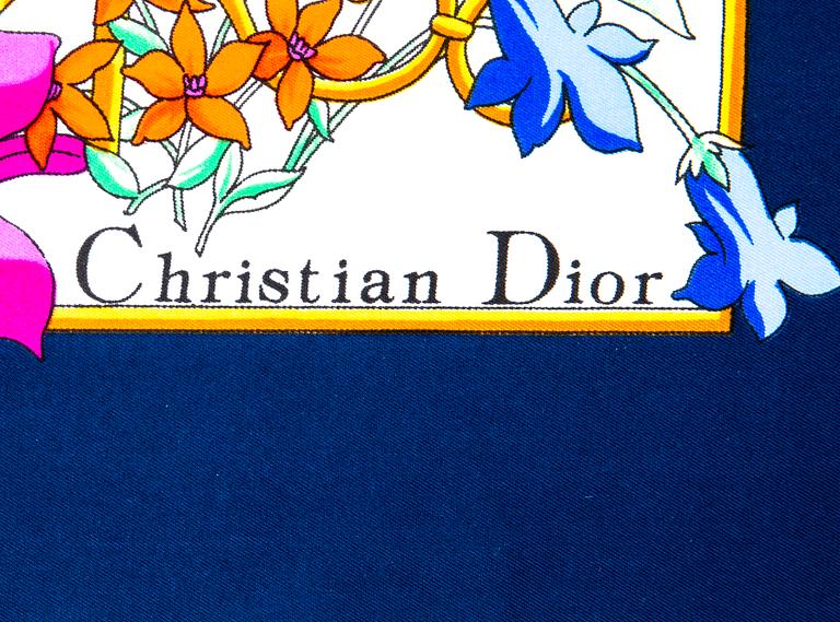 SCARF, Christian Dior.