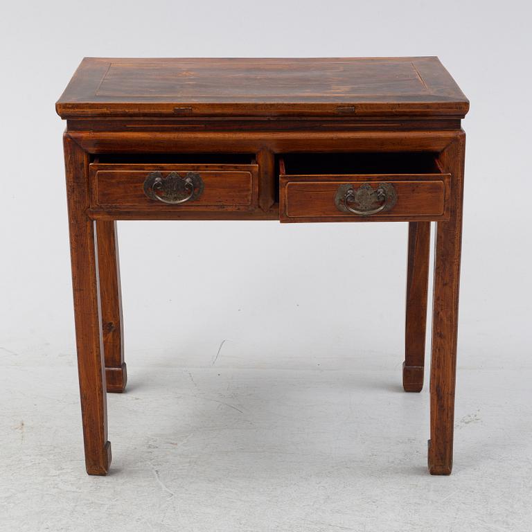 Bord, Kina, omkring 1900.