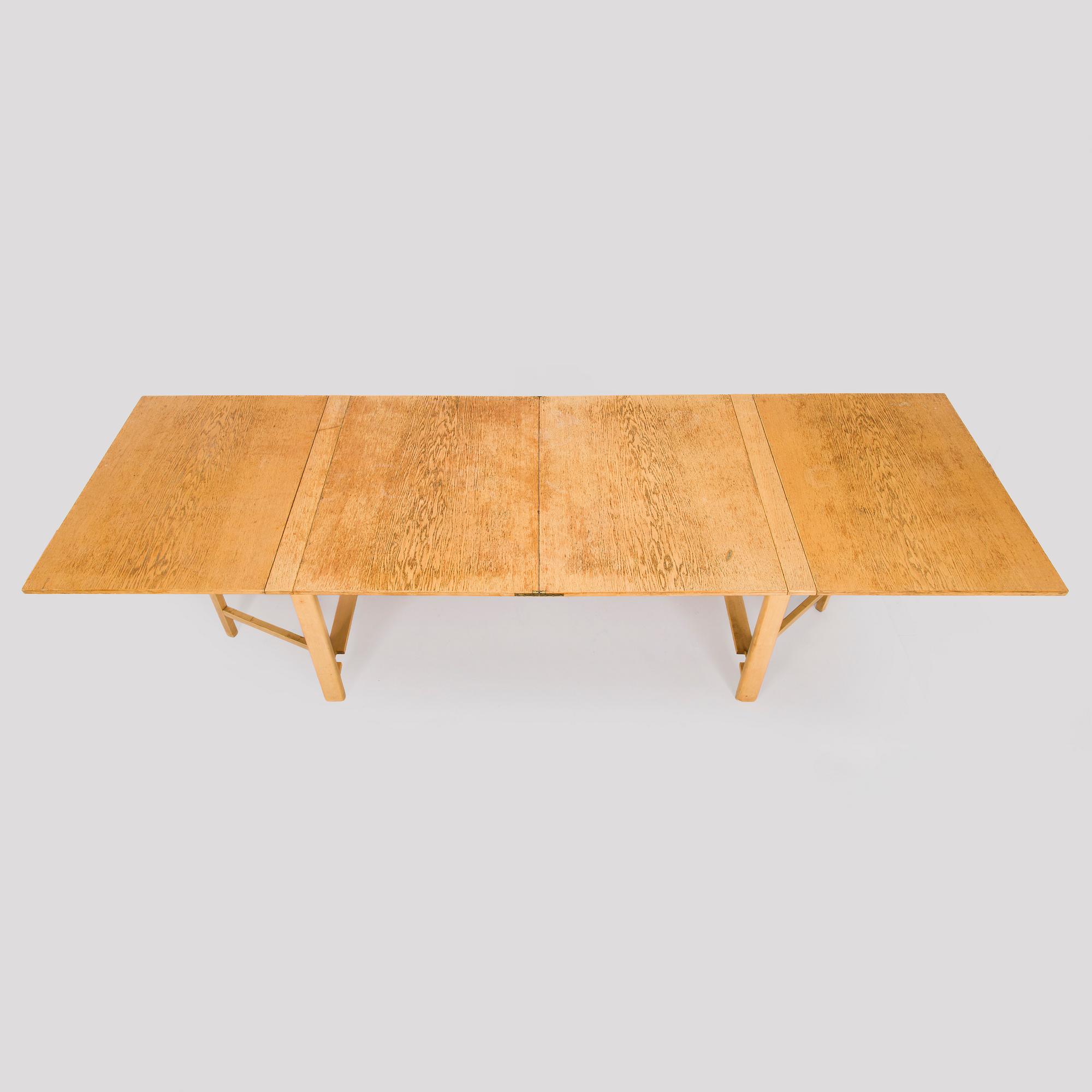 Bruno Mathsson, A 1940s / 1950s oak and birch "Maria flap" folding table for Mathsson International Värnamo.