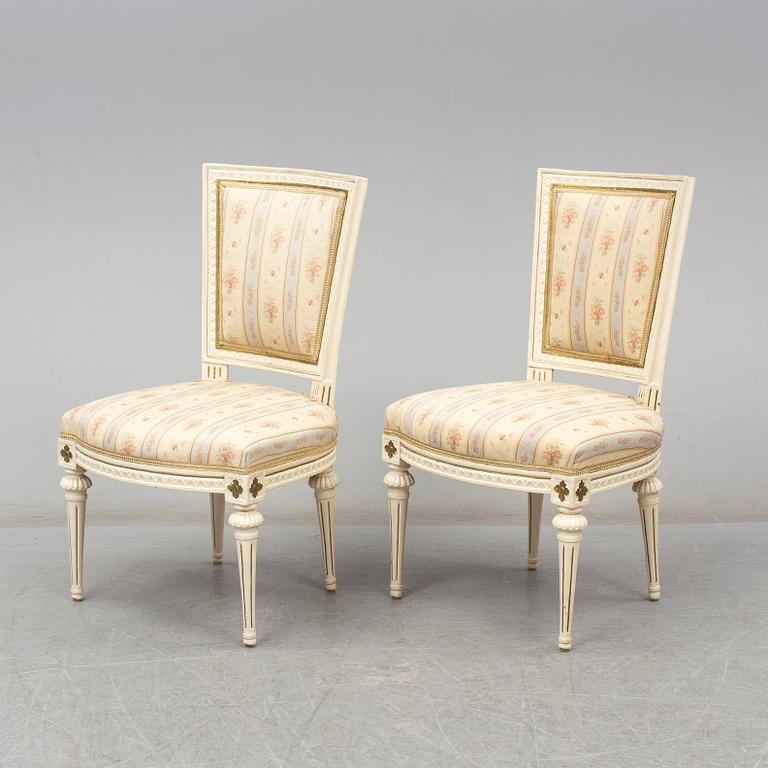 A pair of Swedish Gustavian chairs, late 18th century.