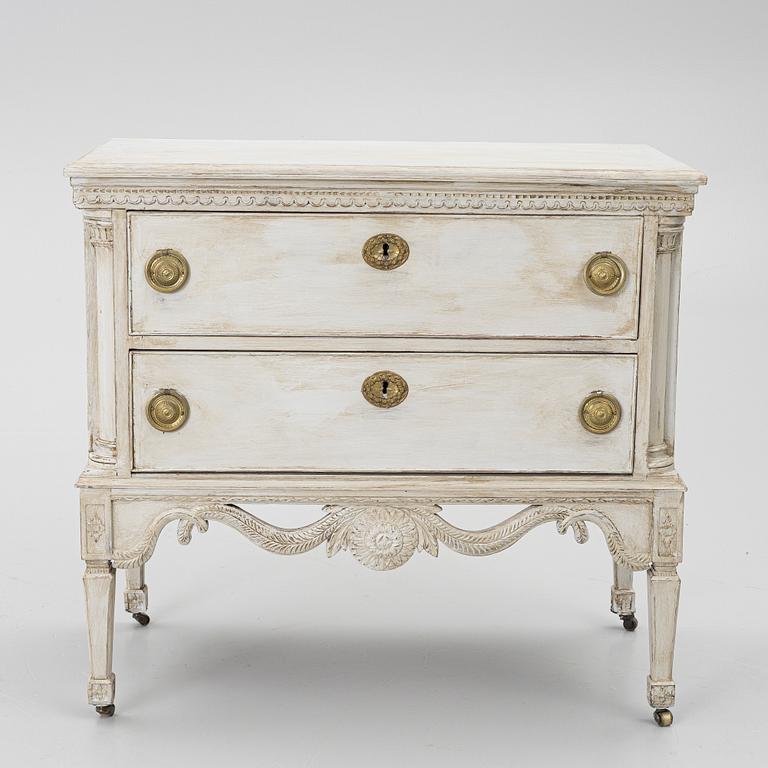 Chest of drawers, Louis XVI style, first half of the 20th century.