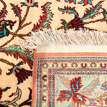 Ghom silk rug, old, approx. 132x87 cm.