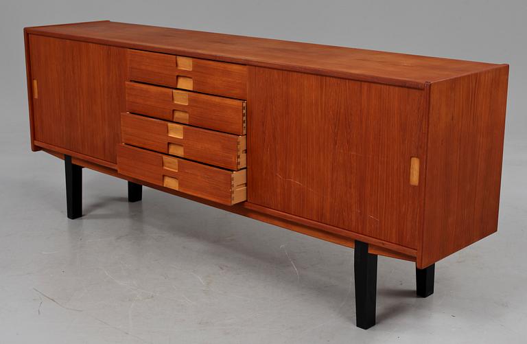 SIDEBOARD, 1900-talets mitt.