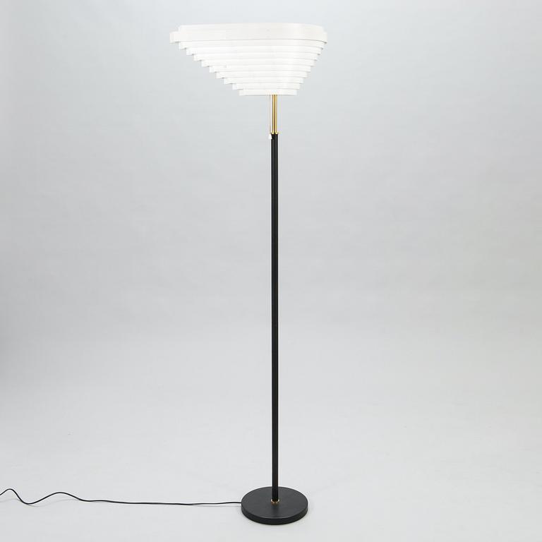 ALVAR AALTO, GOLVLAMPA, A 805, "Änglavinge", Valaisinpaja Oy, 1900-talets slut.