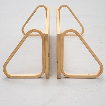 Alvar Aalto, a pair of model '112B' birch book shelves, Artek