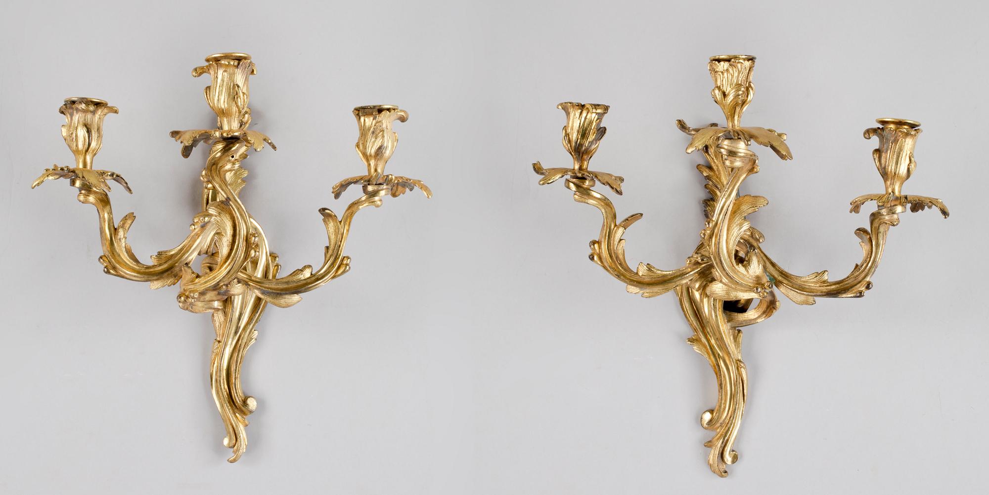 APPLIQUER, ett par, mässing,Louis XV-stil, troligen Frankrike och 1800-tal.