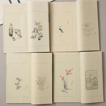 Book, 4 vol, richly illustrated with woodcuts in colours, "Shi zhu zhai jian pu" by Hu Zhengyan.