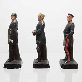 FIGURINER, 3 st, lergods, Deponirt, 1900-talets början.