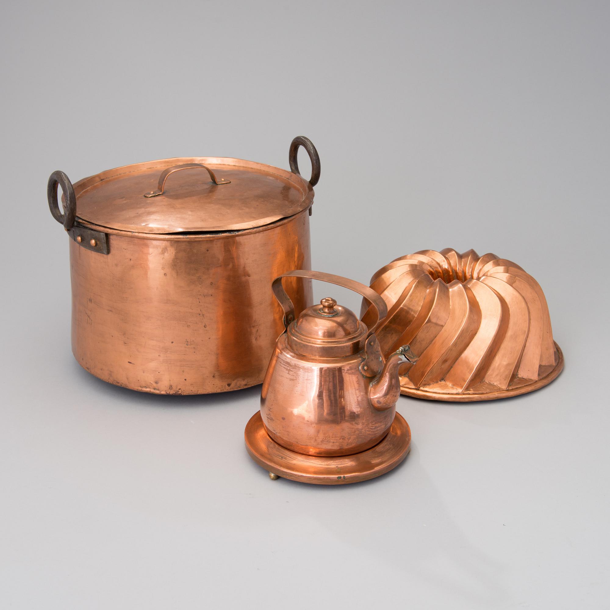 KOPPARFÖREMÅL, 3 st, 1800- och 1900-tal.