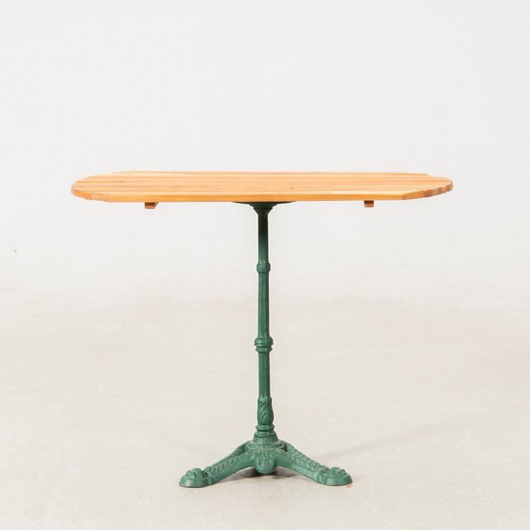 Trädgårdsbord 1900-talets andra hälft.